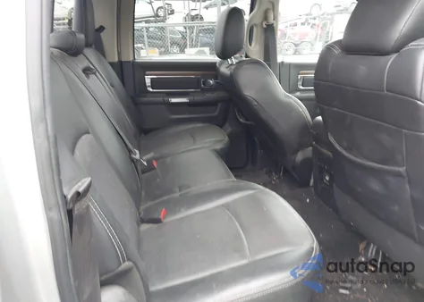 2015 Ram 2500 Laramie z USA, uszkodzony, nr VIN 3C6UR5FL7FG536820